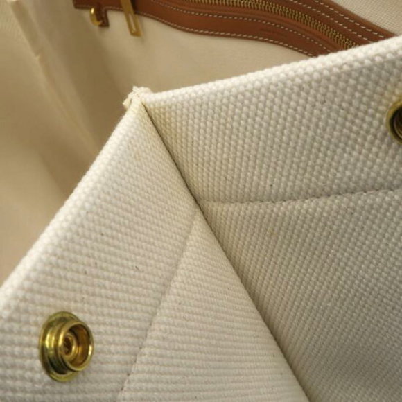 Celine Horizontal Hippo Tote - Picture 7 of 9